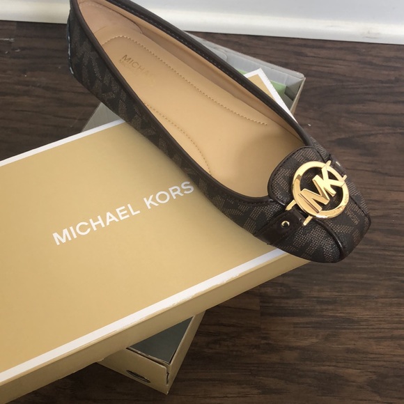 Michael Kors Shoe NEW - Picture 6 of 7